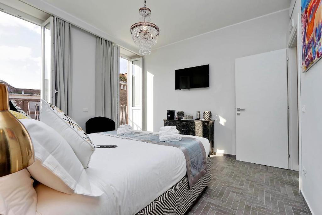 Boutique Suites Della Croce Ρώμη Εξωτερικό φωτογραφία