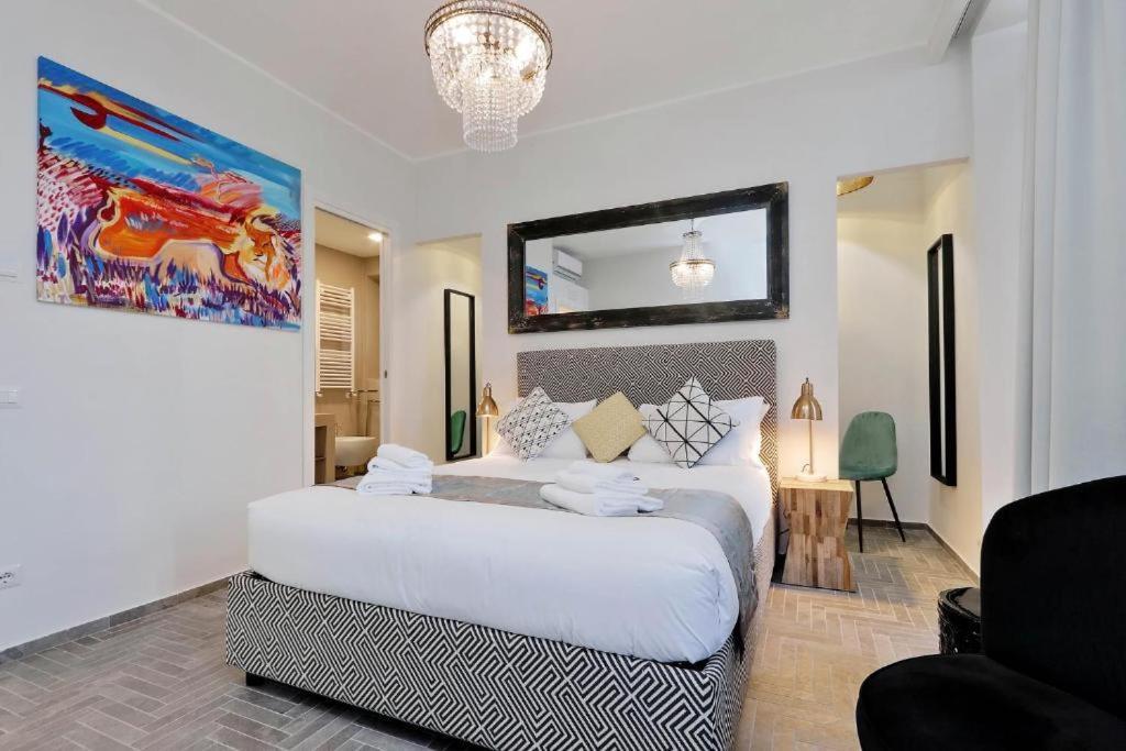 Boutique Suites Della Croce Ρώμη Εξωτερικό φωτογραφία