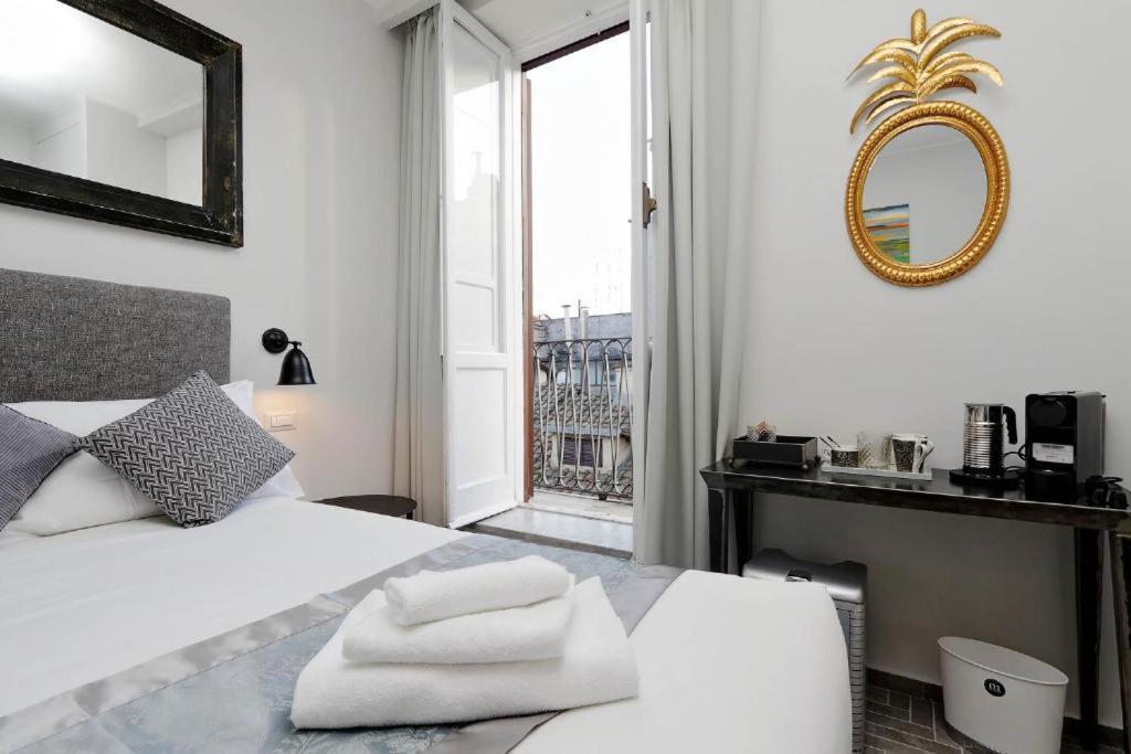Boutique Suites Della Croce Ρώμη Εξωτερικό φωτογραφία