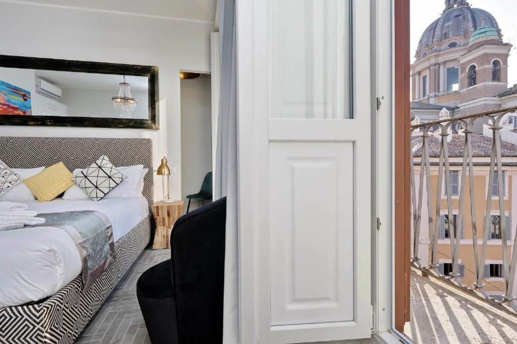 Boutique Suites Della Croce Ρώμη Εξωτερικό φωτογραφία